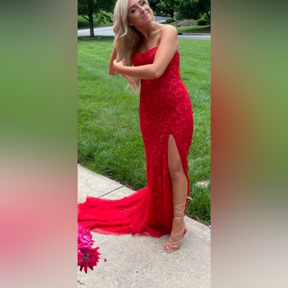 Prom dress - Picture 3 of 5